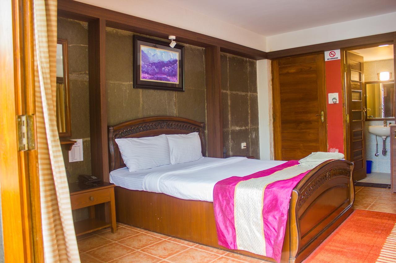 Casa Tropicana - Hotel & Homestays Panaji Exterior foto